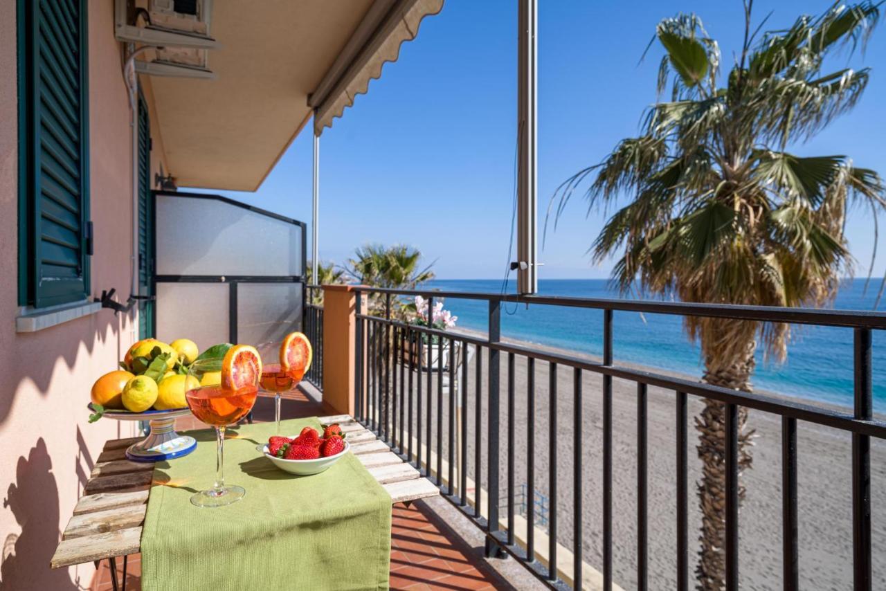 Loft Balcone Sul Mare Daire Letojanni Dış mekan fotoğraf