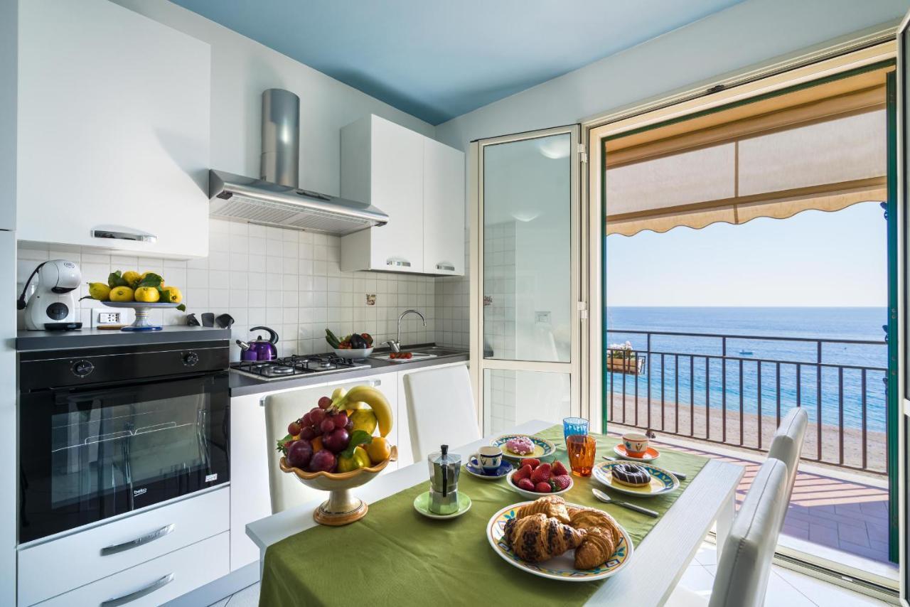Loft Balcone Sul Mare Daire Letojanni Dış mekan fotoğraf