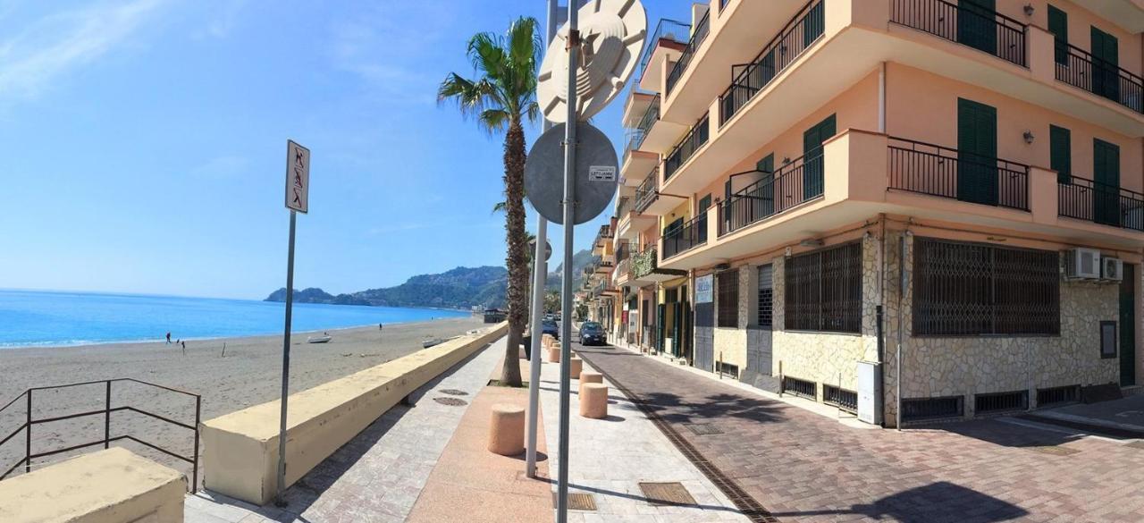 Loft Balcone Sul Mare Daire Letojanni Dış mekan fotoğraf